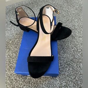 Stuart Weitzman Suede Sandal. Black. Almost new.